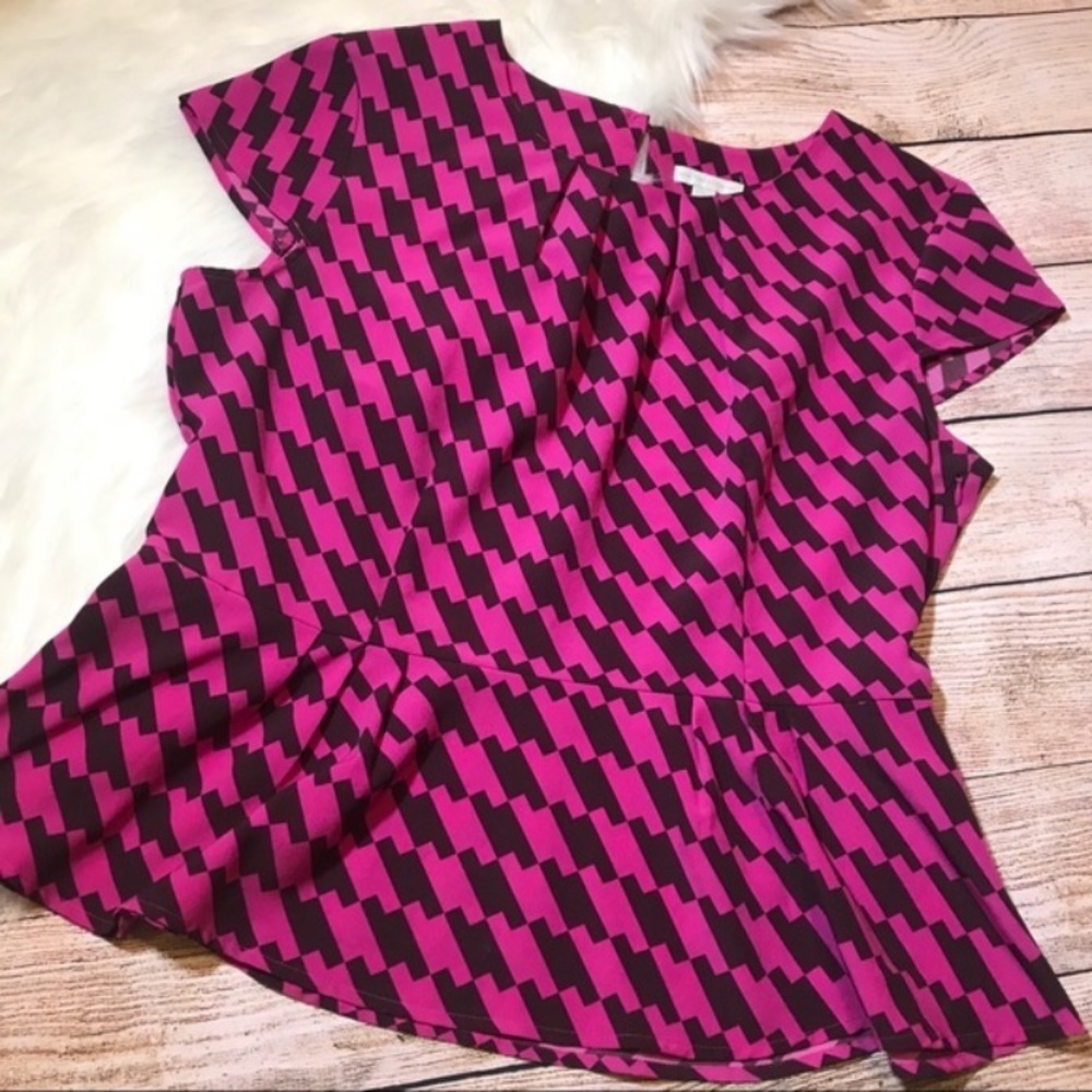 New York & Co gently worn peplum top